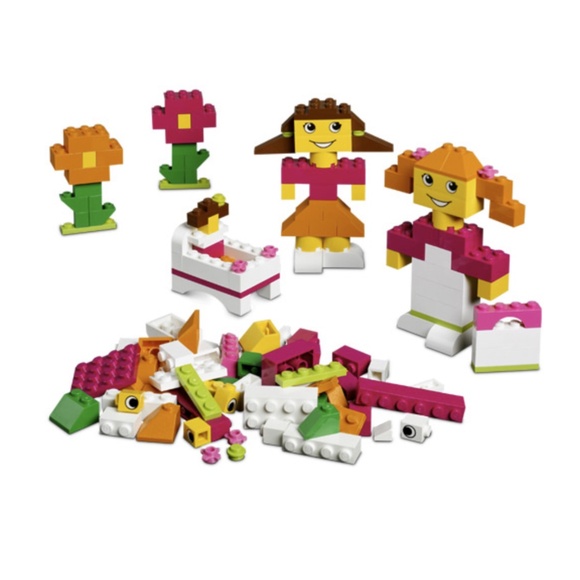 LEGO | Girls Fantasy Bucket Make and Create (5475) - Picture 1 of 4